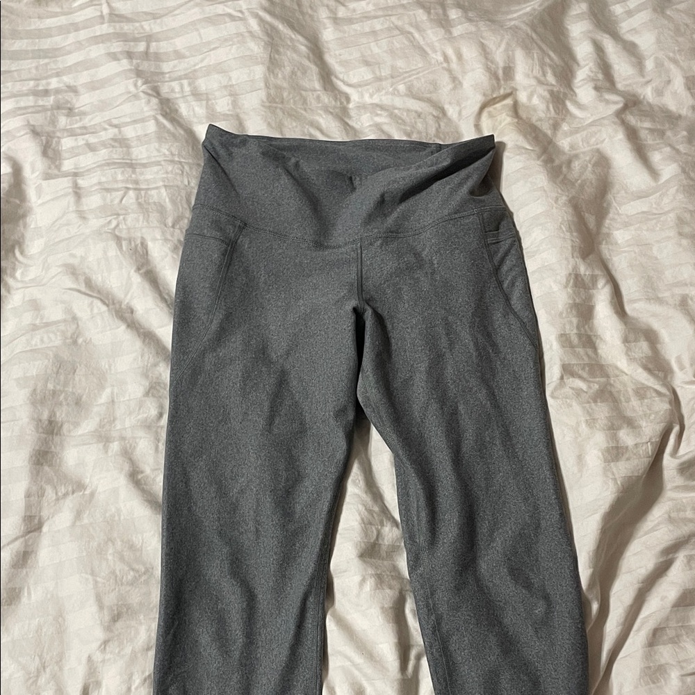 Old Navy Women's powersoft 7/8 Leggings